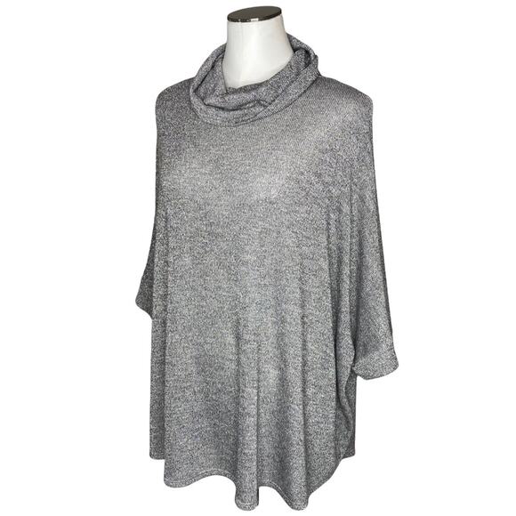 Show Me Your Munu Yuri Poncho - Picture 3 of 8